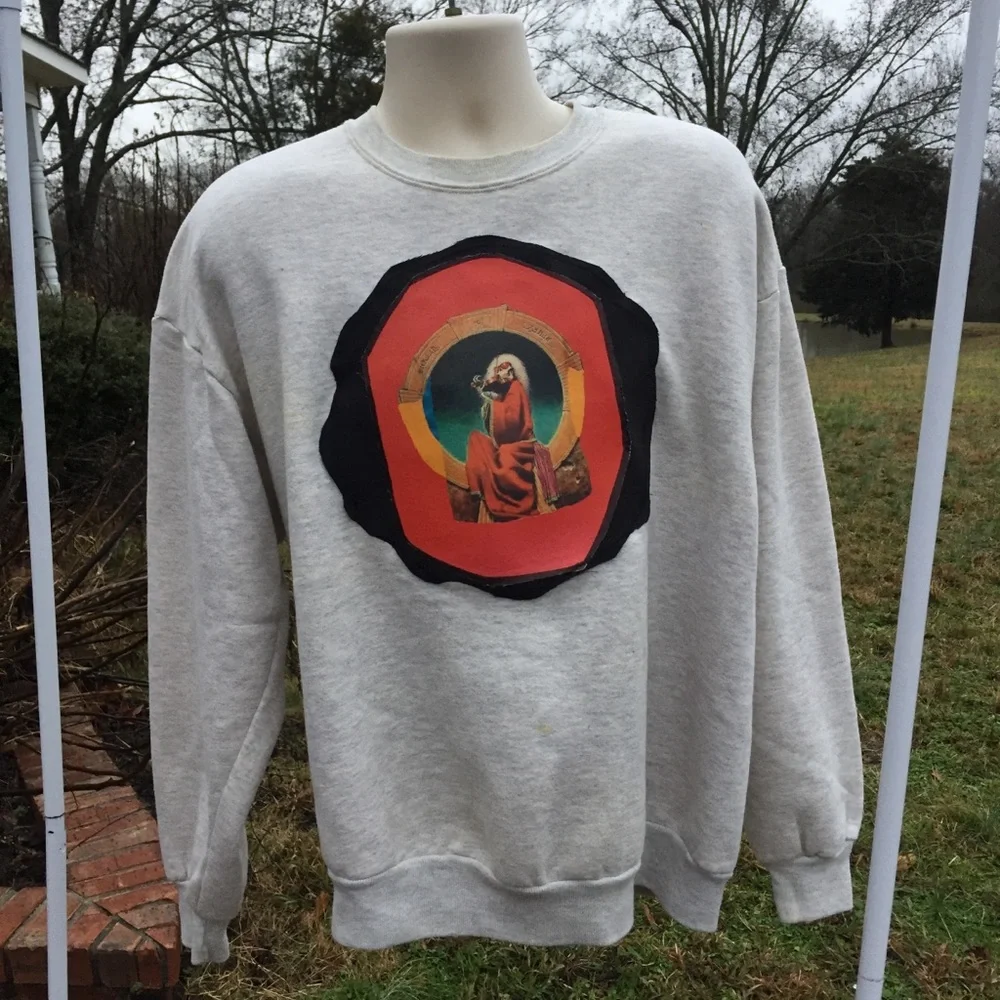 Grateful Dead Patch Upcycled 1990 Sweatshirt - Picture 10 of 10